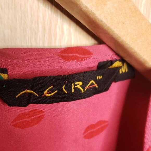 Acira Womens Lip Print Pink Short Sleeve Blouse Medium - Picture 5 of 6